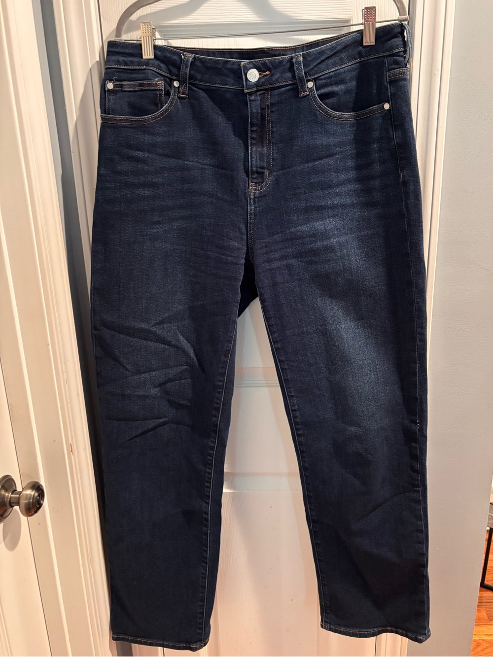 Quince Women's Straight-Leg Jeans in Dark Indigo